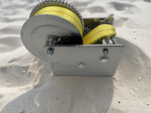 Marine Boat Trailer Winch HD - 2500lbs Capacity - 2" Yellow Strap - 2 Speed - Clip On Handle - Image 2